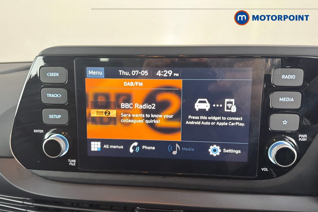 Hyundai I20 Se Connect Manual Petrol Hatchback - Stock Number (1637000) - 9th supplementary image