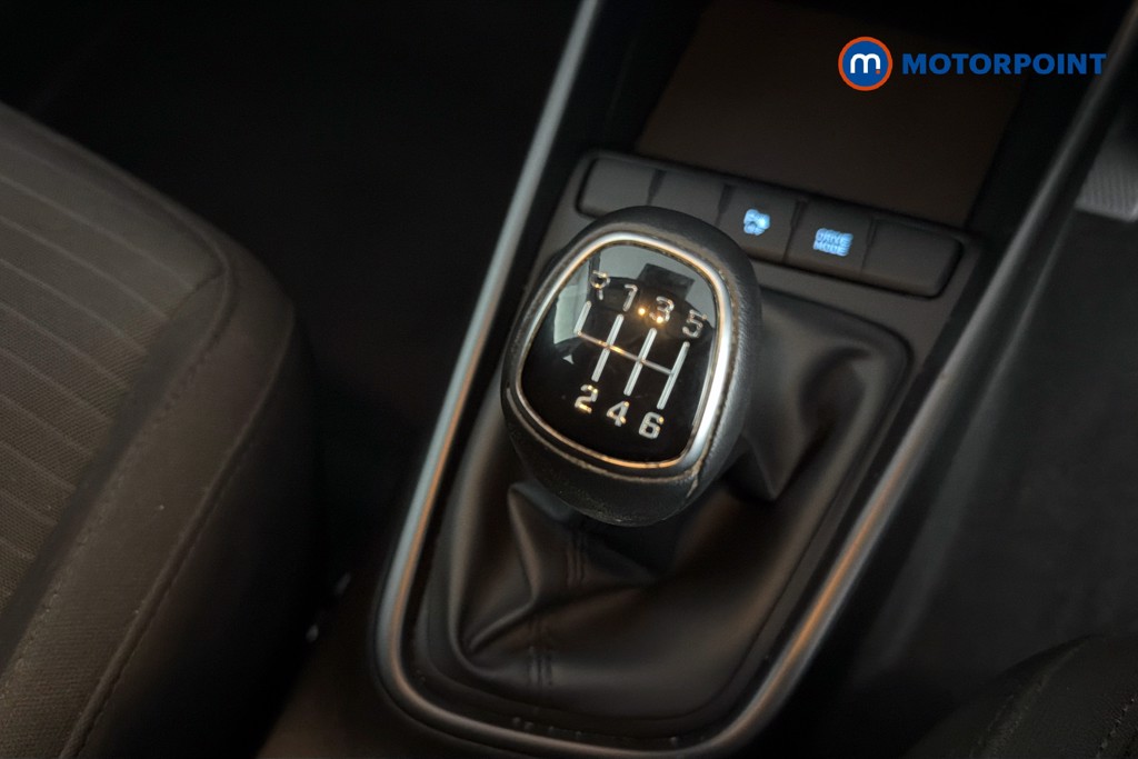 Hyundai I20 Se Connect Manual Petrol Hatchback - Stock Number (1637000) - 15th supplementary image