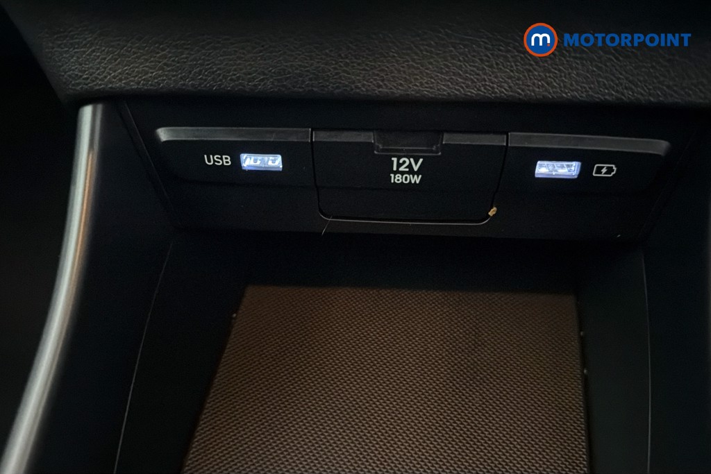 Hyundai I20 Se Connect Manual Petrol Hatchback - Stock Number (1637000) - 17th supplementary image