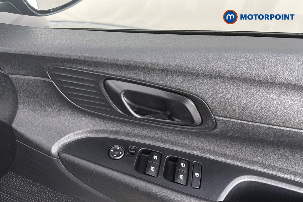 Hyundai I20 Se Connect Manual Petrol Hatchback - Stock Number (1637000) - 42nd supplementary image