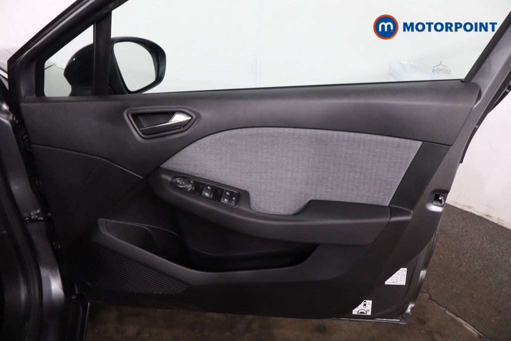 Renault Clio Techno Automatic Petrol-Electric Hybrid Hatchback - Stock Number (1637512) - 24th supplementary image