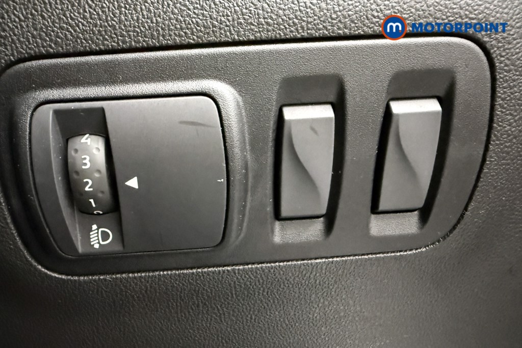 Renault Kadjar Iconic Manual Petrol SUV - Stock Number (1637862) - 17th supplementary image