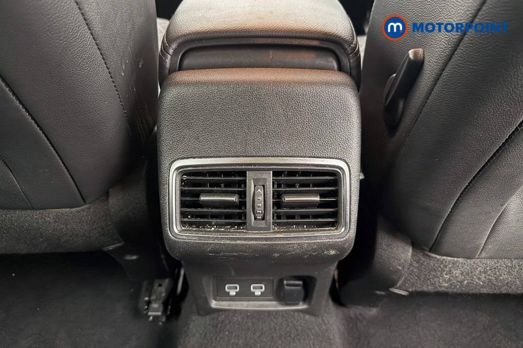 Renault Kadjar Iconic Manual Petrol SUV - Stock Number (1637862) - 21st supplementary image