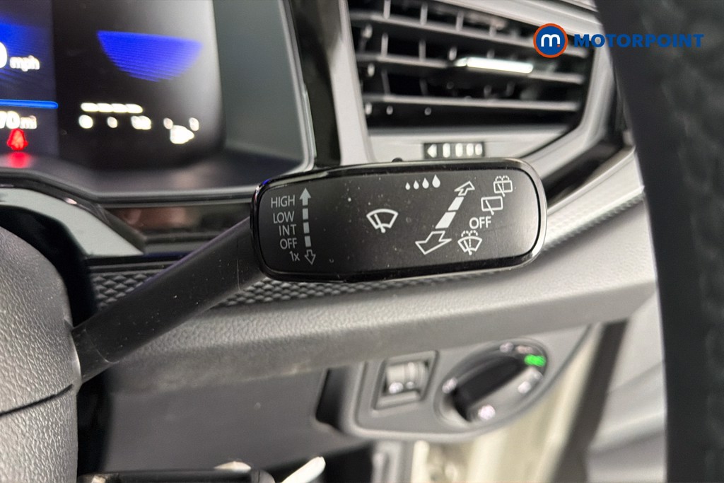 Volkswagen Polo Life Manual Petrol Hatchback - Stock Number (1638079) - 7th supplementary image