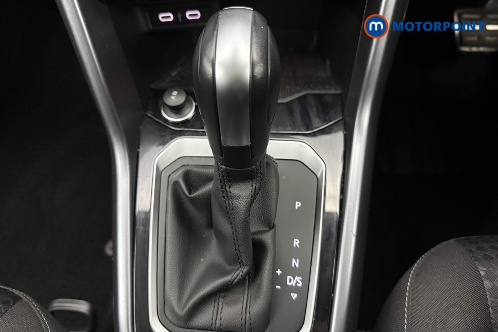 Volkswagen T-Roc Active Automatic Petrol SUV - Stock Number (1638401) - 7th supplementary image