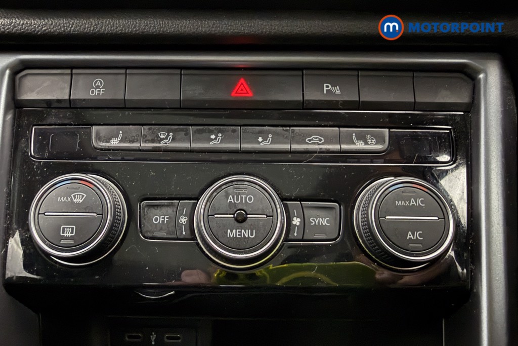 Volkswagen T-Roc Active Automatic Petrol SUV - Stock Number (1638401) - 16th supplementary image