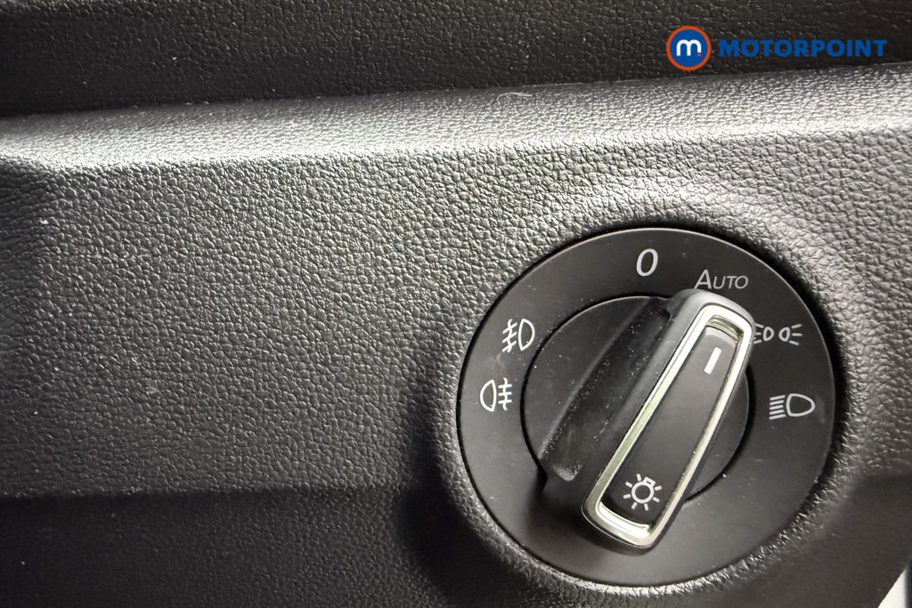Volkswagen T-Roc Active Automatic Petrol SUV - Stock Number (1638401) - 17th supplementary image