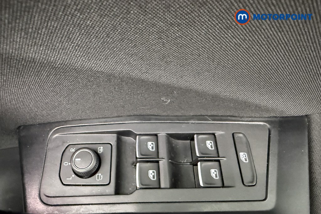 Volkswagen T-Roc Active Automatic Petrol SUV - Stock Number (1638401) - 19th supplementary image