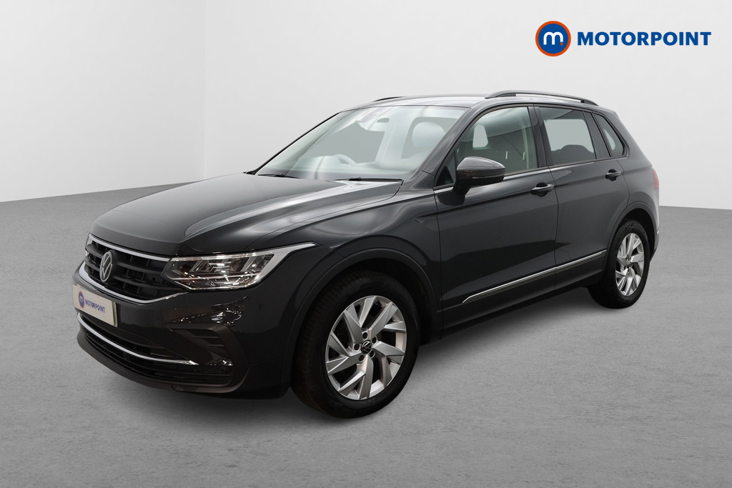 Volkswagen Tiguan Life Manual Petrol SUV - Stock Number (1638691) - Passenger side front corner