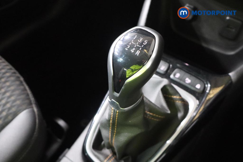 Vauxhall Crossland X Elite Manual Petrol SUV - Stock Number (1638930) - 13th supplementary image