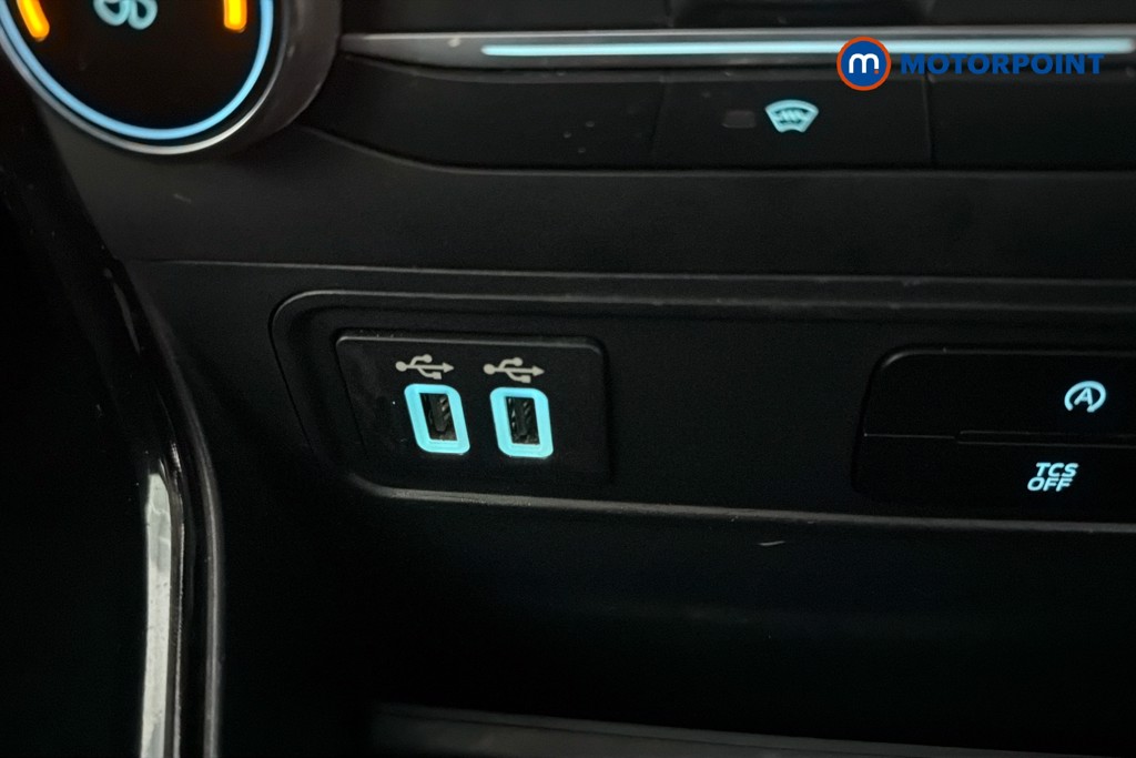 Ford Ecosport Titanium Manual Petrol SUV - Stock Number (1639272) - 17th supplementary image