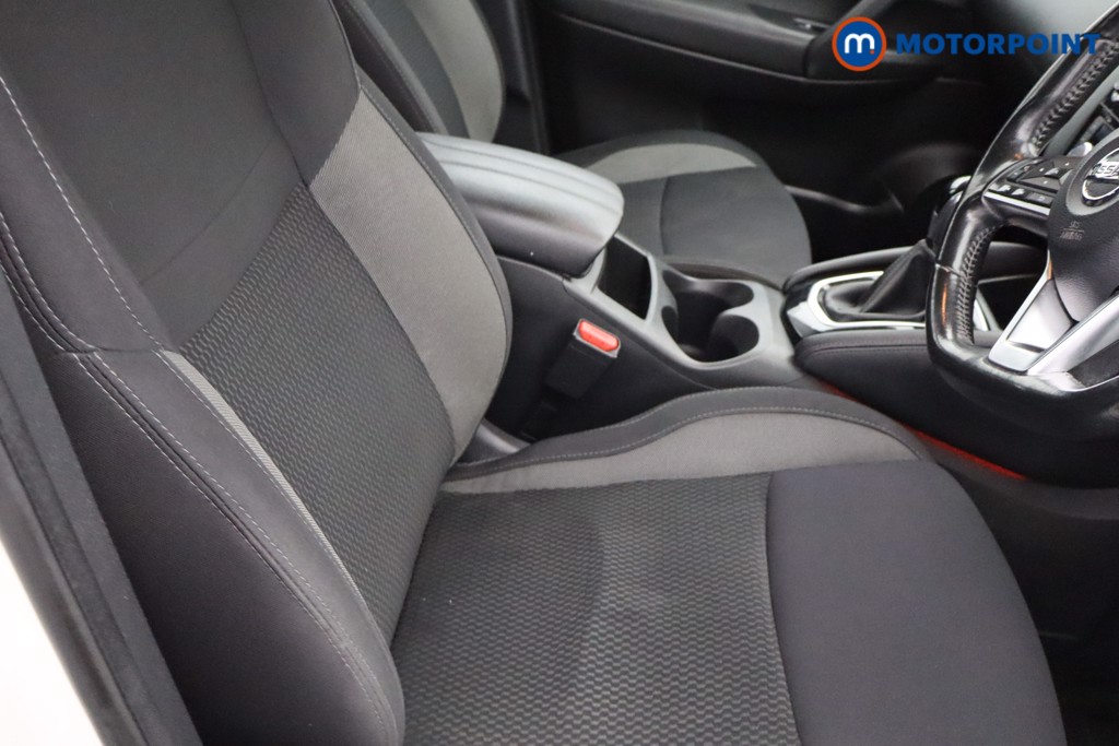 Nissan Qashqai Acenta Premium Automatic Diesel SUV - Stock Number (1639348) - 13th supplementary image