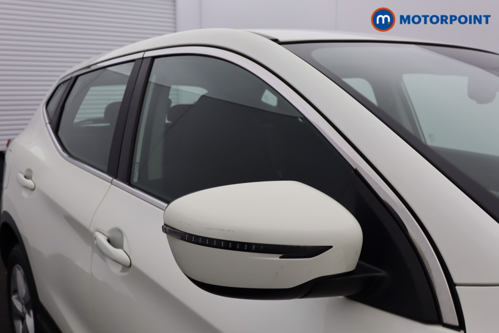 Nissan Qashqai Acenta Premium Automatic Diesel SUV - Stock Number (1639348) - 22nd supplementary image