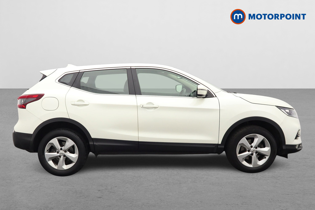 Nissan Qashqai Acenta Premium Automatic Diesel SUV - Stock Number (1639348) - Drivers side