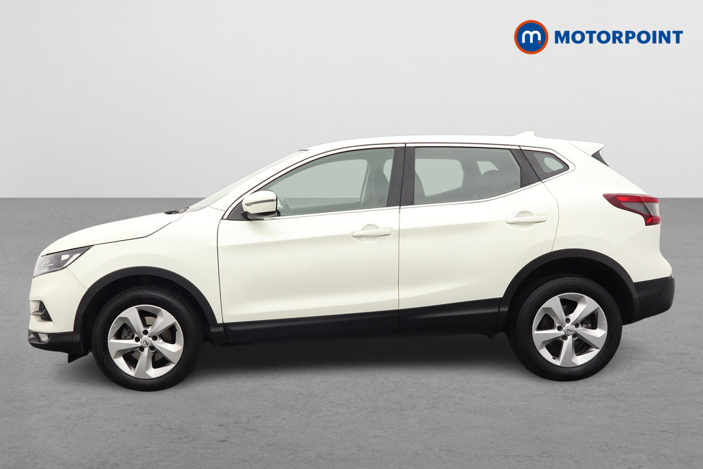 Nissan Qashqai Acenta Premium Automatic Diesel SUV - Stock Number (1639348) - Passenger side