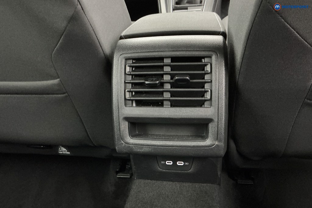 Volkswagen Golf Life Manual Petrol Hatchback - Stock Number (1639427) - 13th supplementary image