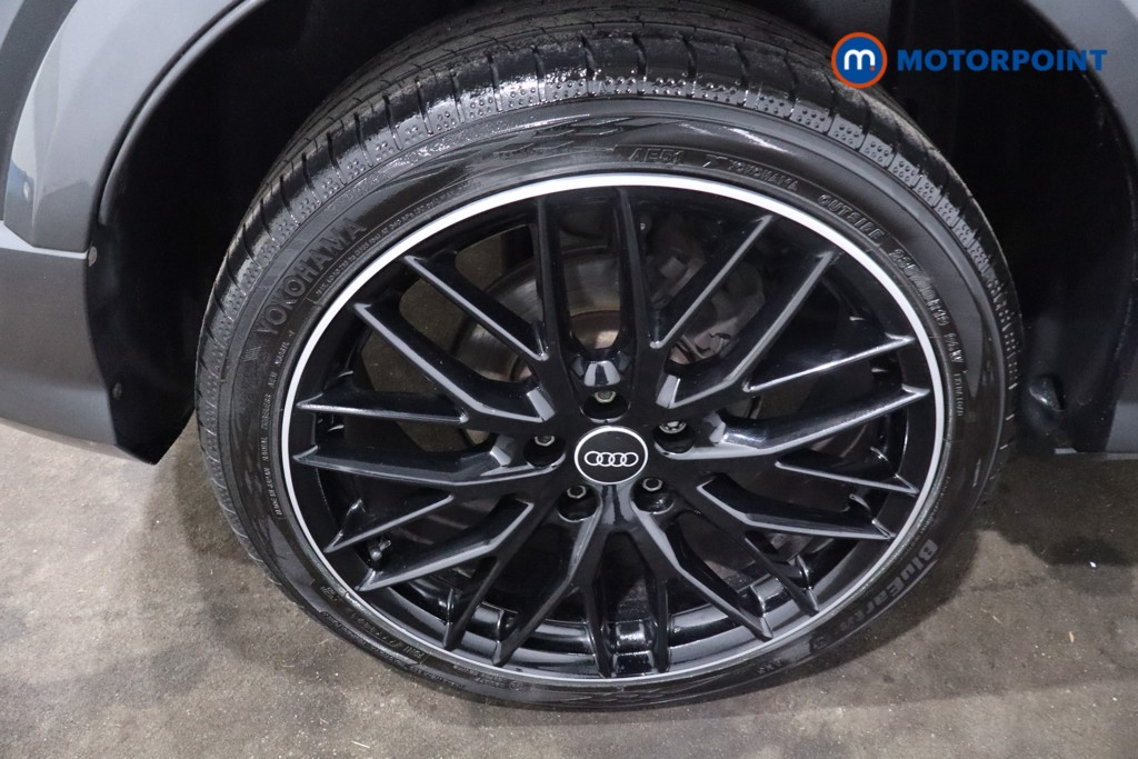 Audi Q2 Black Edition Manual Petrol SUV - Stock Number (1639563) - 9th supplementary image