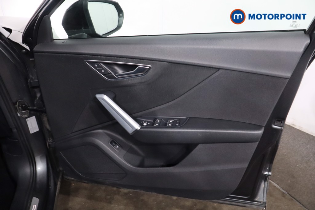 Audi Q2 Black Edition Manual Petrol SUV - Stock Number (1639563) - 25th supplementary image