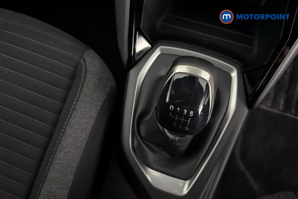 Peugeot 2008 Active Manual Petrol SUV - Stock Number (1640019) - 15th supplementary image