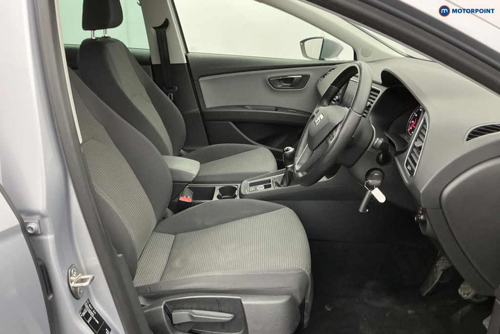 Seat Leon Se Dynamic Manual Petrol Hatchback - Stock Number (1640151) - 5th supplementary image