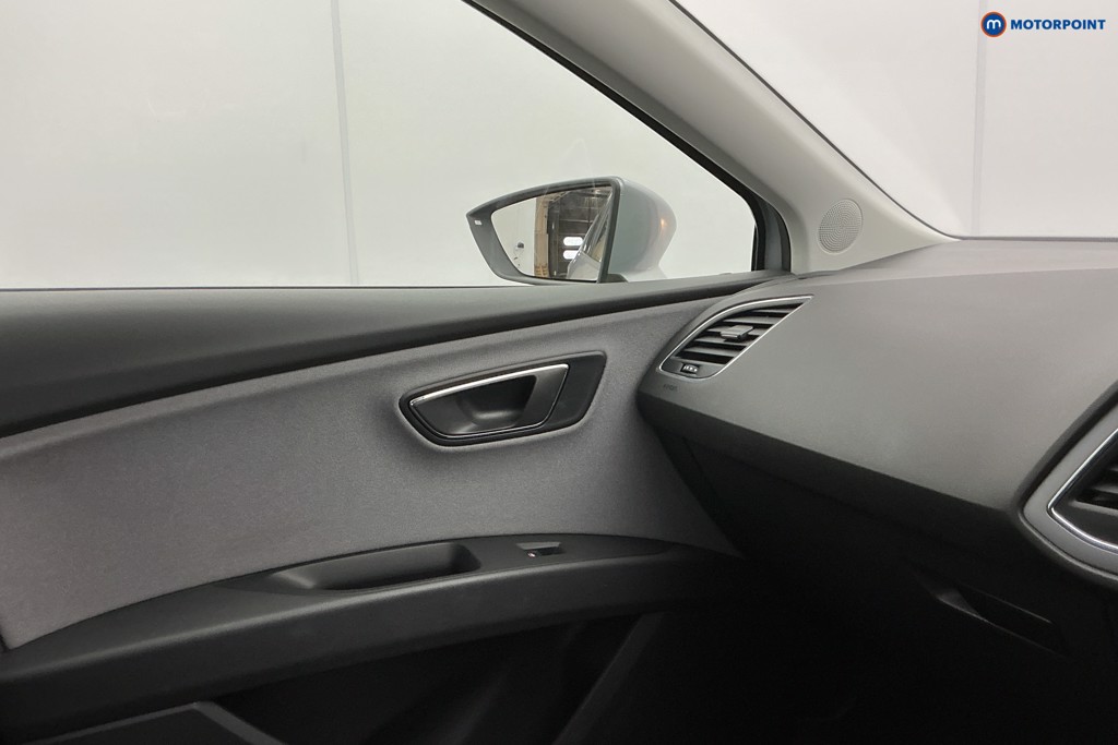 Seat Leon Se Dynamic Manual Petrol Hatchback - Stock Number (1640151) - 20th supplementary image