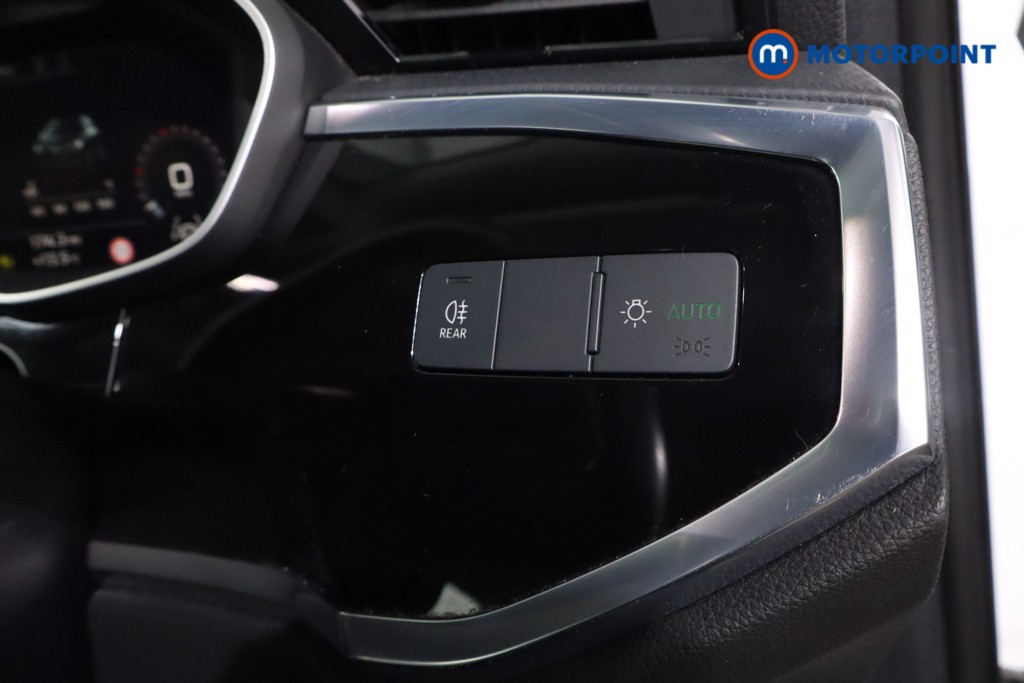 Audi Q3 Technik Automatic Petrol SUV - Stock Number (1640446) - 17th supplementary image