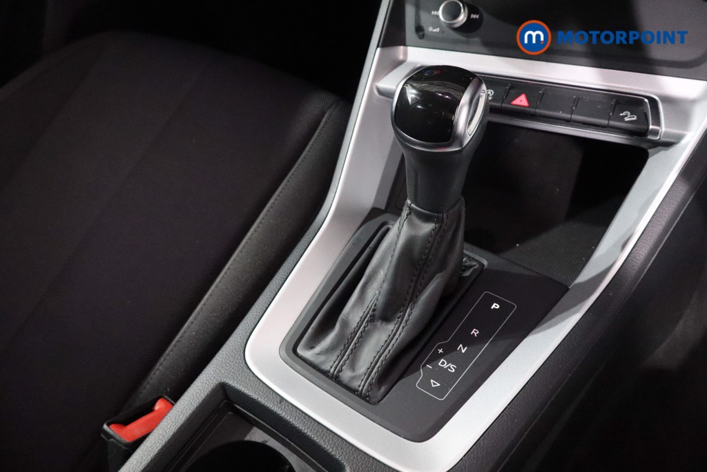 Audi Q3 Technik Automatic Petrol SUV - Stock Number (1640446) - 20th supplementary image