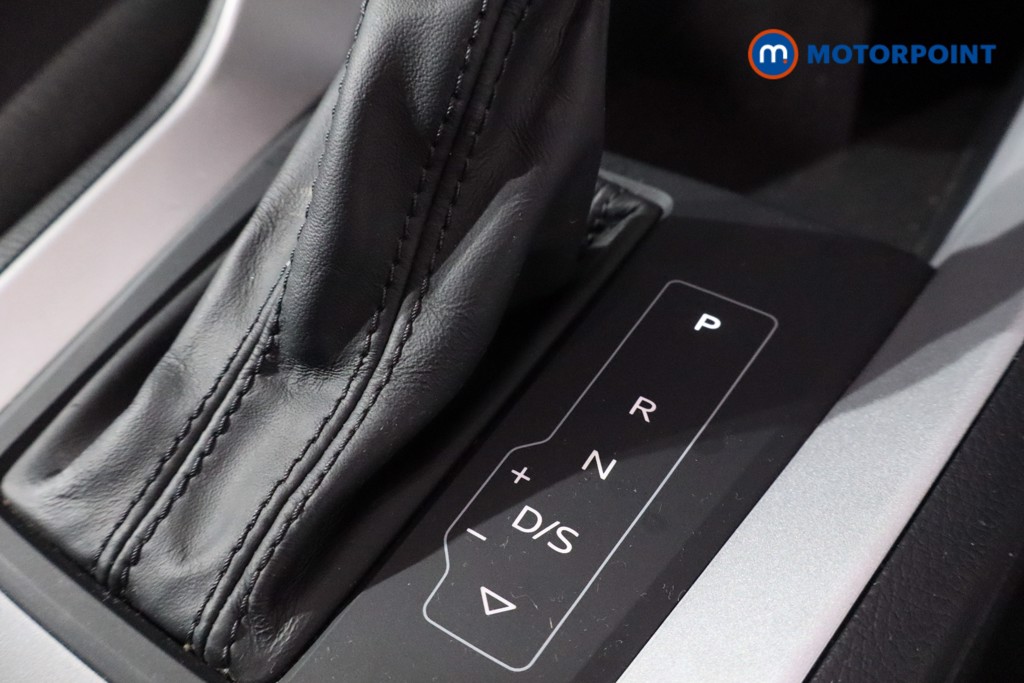 Audi Q3 Technik Automatic Petrol SUV - Stock Number (1640446) - 21st supplementary image