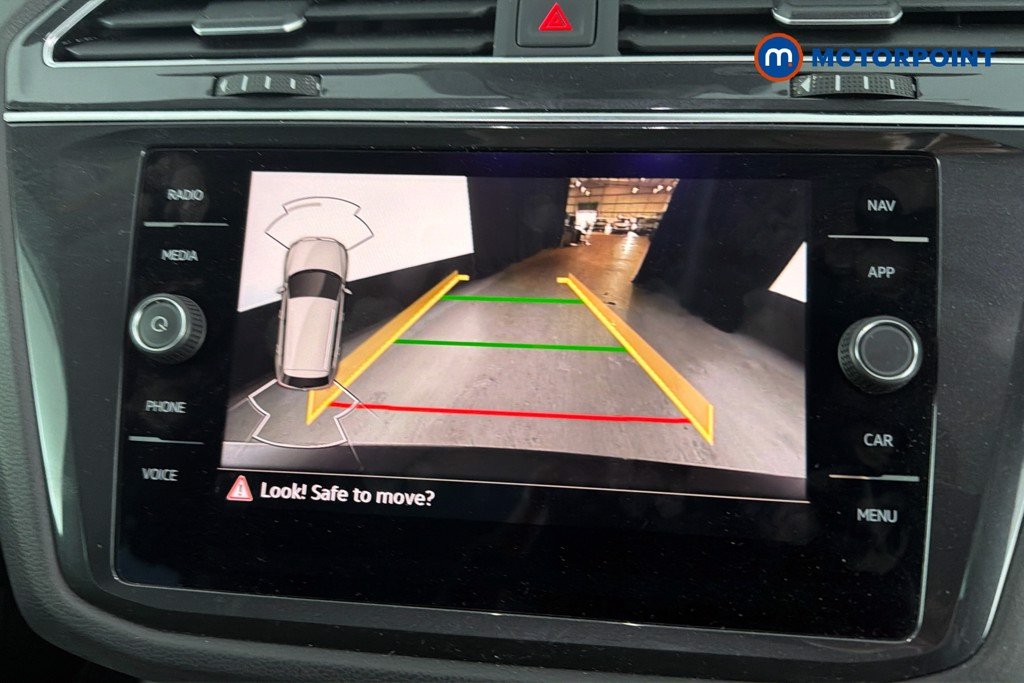 Volkswagen Tiguan Elegance Automatic Petrol SUV - Stock Number (1640691) - 13th supplementary image