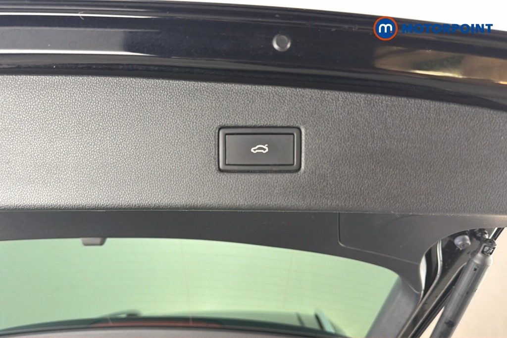 Volkswagen Tiguan Elegance Automatic Petrol SUV - Stock Number (1640691) - 35th supplementary image