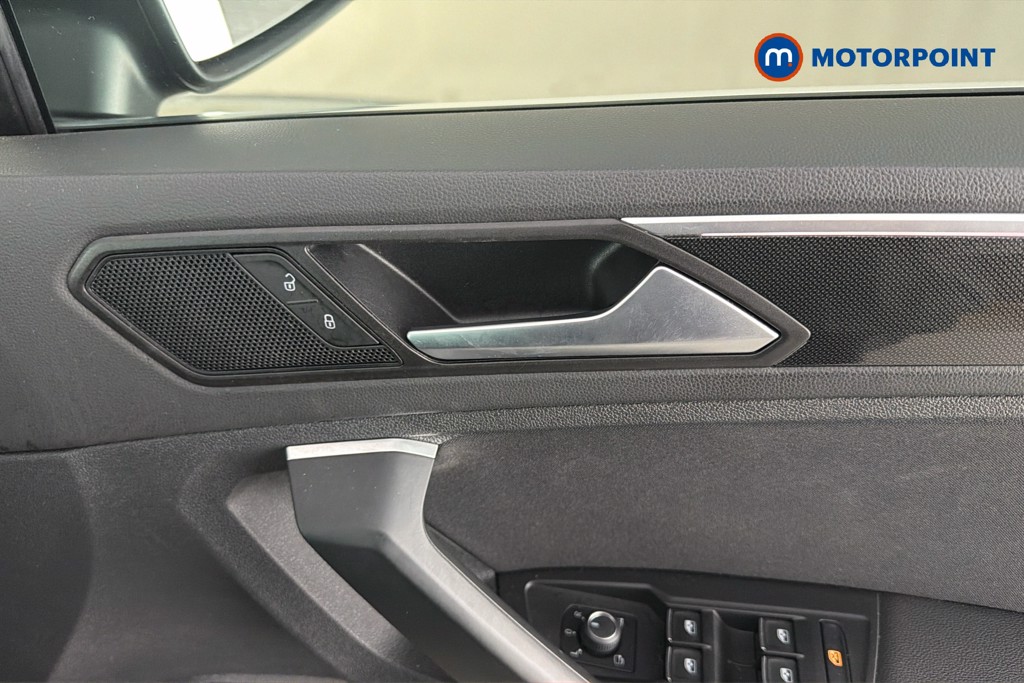 Volkswagen Tiguan Elegance Automatic Petrol SUV - Stock Number (1640691) - 42nd supplementary image