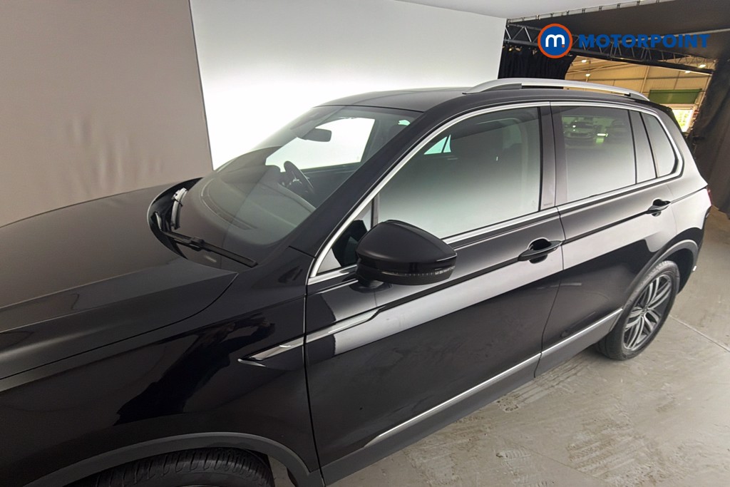 Volkswagen Tiguan Elegance Automatic Petrol SUV - Stock Number (1640691) - 43rd supplementary image