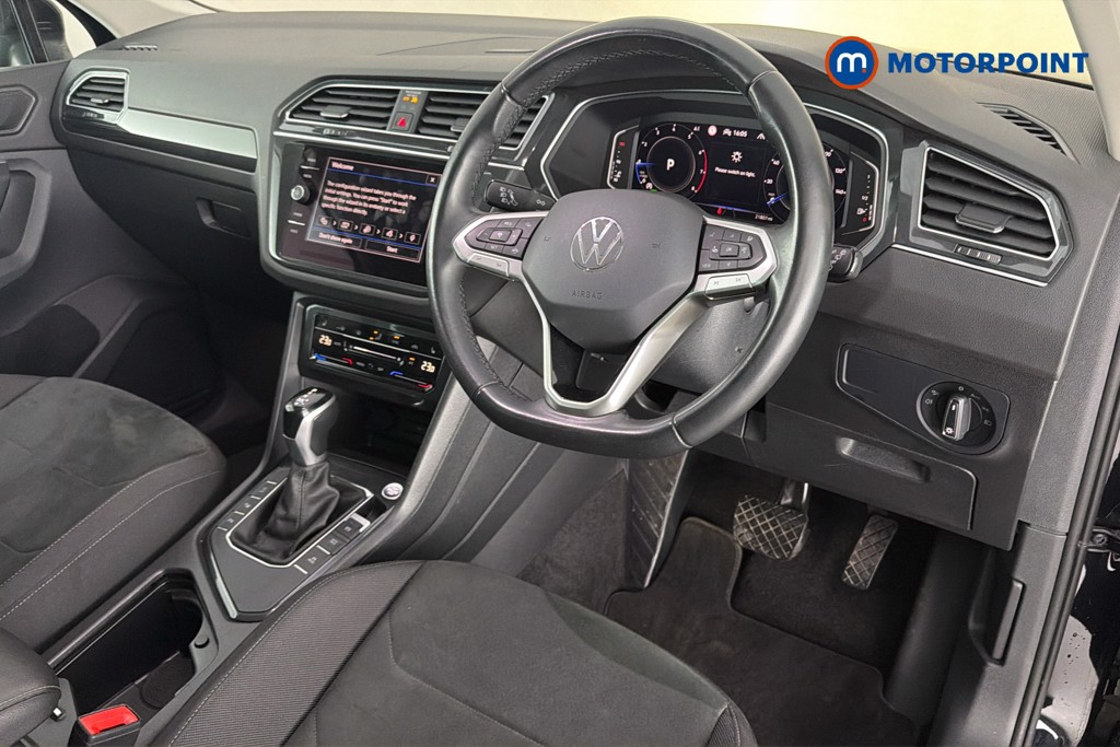 Volkswagen Tiguan Elegance Automatic Petrol SUV - Stock Number (1640691) - 1st supplementary image
