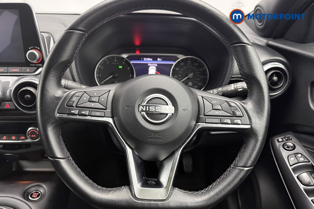 Nissan Juke N-Connecta Manual Petrol SUV - Stock Number (1640760) - 5th supplementary image