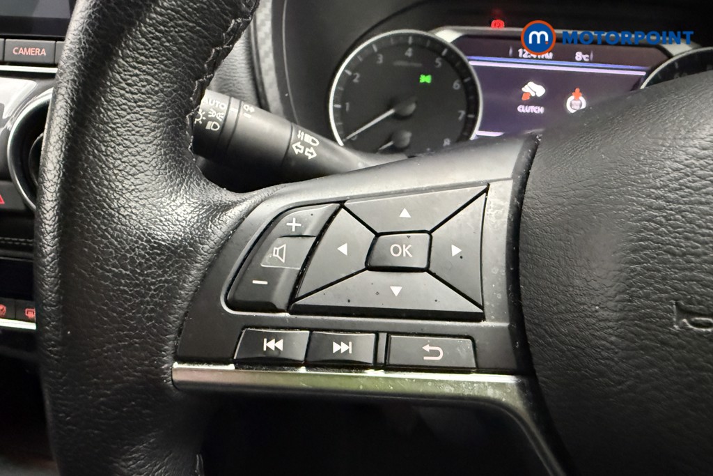 Nissan Juke N-Connecta Manual Petrol SUV - Stock Number (1640760) - 14th supplementary image