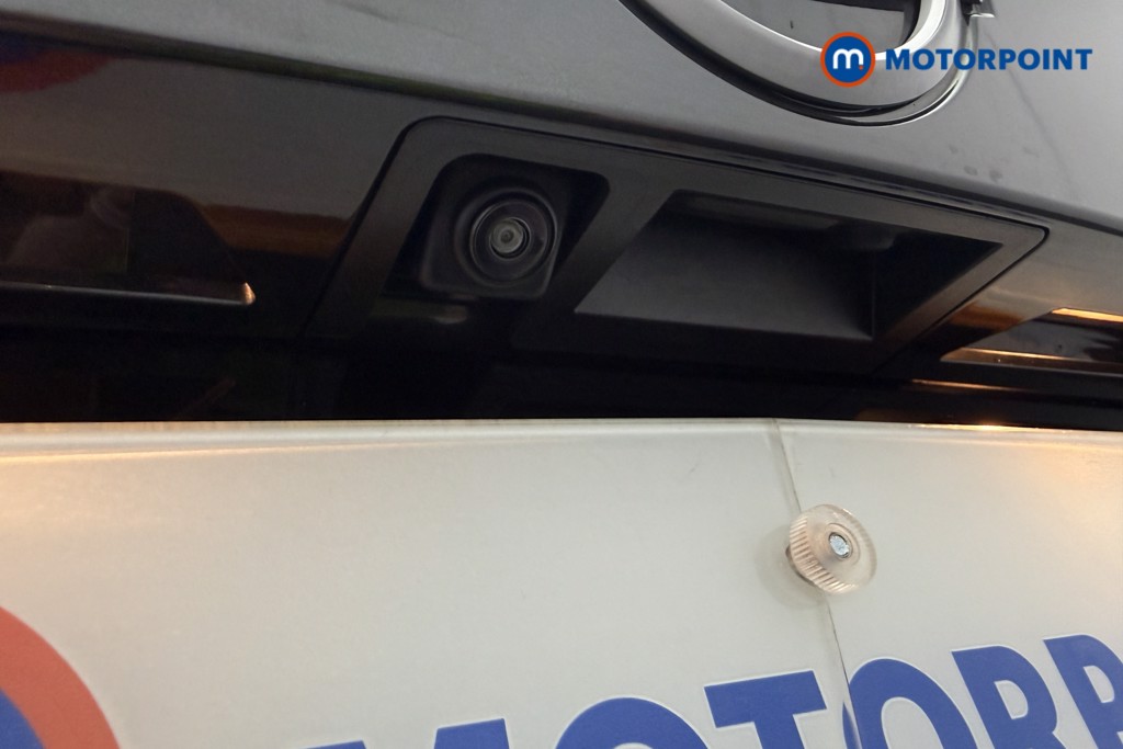 Nissan Juke N-Connecta Manual Petrol SUV - Stock Number (1640760) - 28th supplementary image