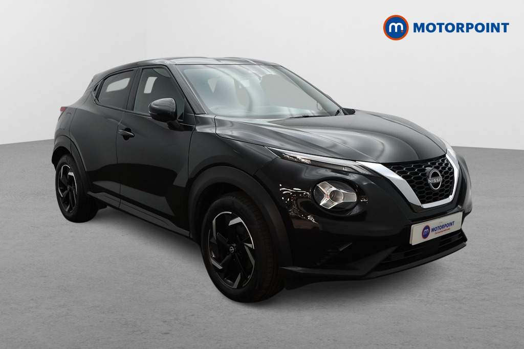 Nissan Juke N-Connecta Manual Petrol SUV - Stock Number (1640760) - Drivers side front corner
