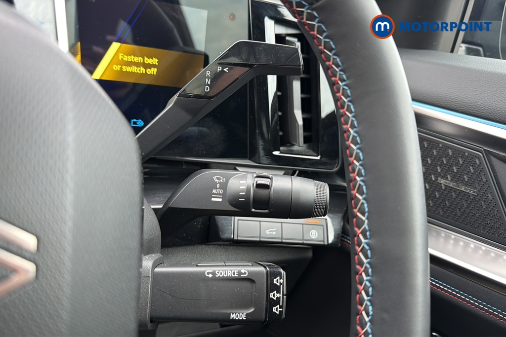 Renault Rafale Iconic Esprit Alpine Automatic Petrol-Electric Hybrid SUV - Stock Number (1641028) - 6th supplementary image