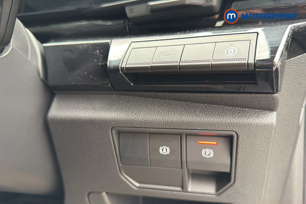 Renault Rafale Iconic Esprit Alpine Automatic Petrol-Electric Hybrid SUV - Stock Number (1641028) - 11th supplementary image