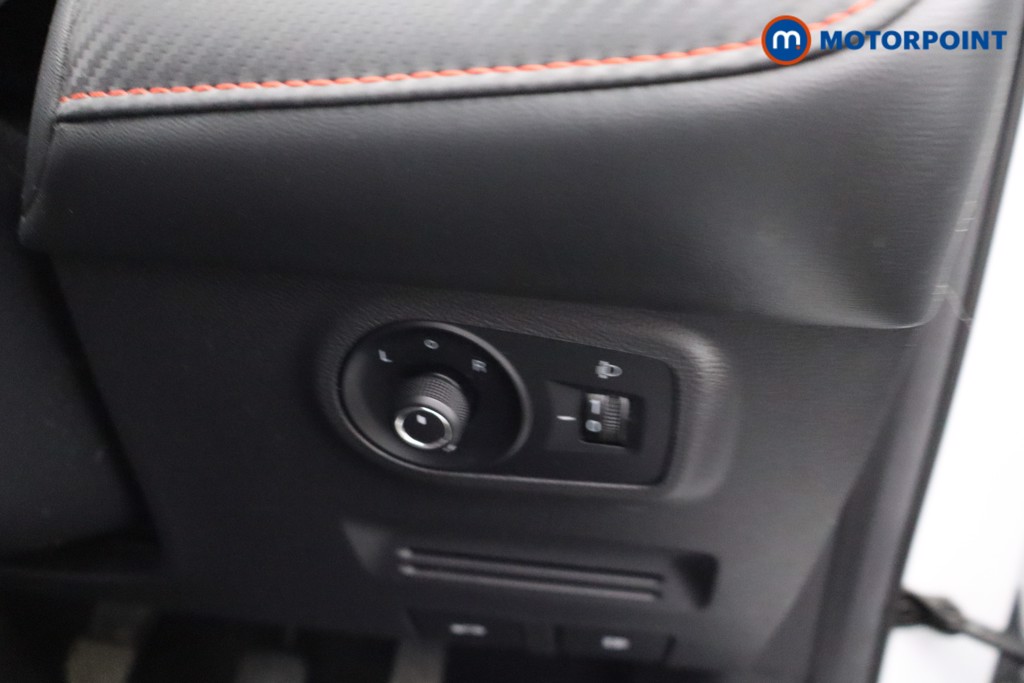 Mg Motor Uk ZS Exclusive Manual Petrol SUV - Stock Number (1641049) - 13th supplementary image