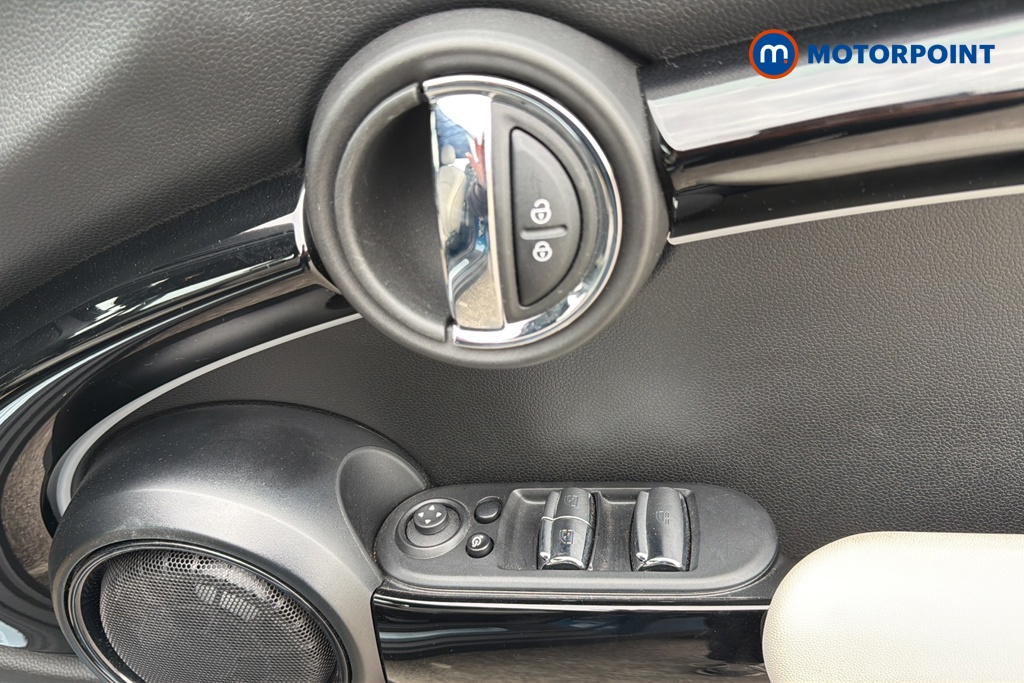 Mini Convertible Cooper Exclusive Automatic Petrol Convertible - Stock Number (1641556) - 19th supplementary image