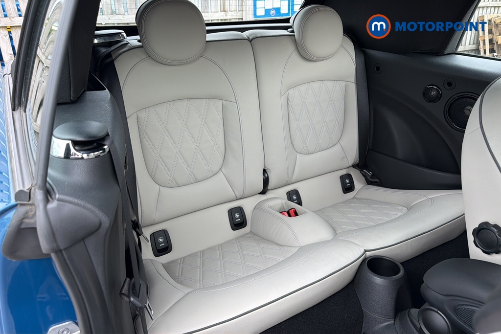 Mini Convertible Cooper Exclusive Automatic Petrol Convertible - Stock Number (1641556) - 25th supplementary image