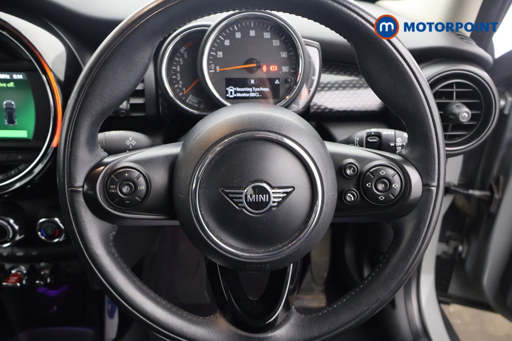 Mini Hatchback Cooper S Classic Manual Petrol Hatchback - Stock Number (1641622) - 5th supplementary image