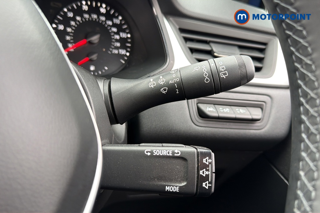 Renault Captur Evolution Manual Petrol SUV - Stock Number (1642165) - 6th supplementary image