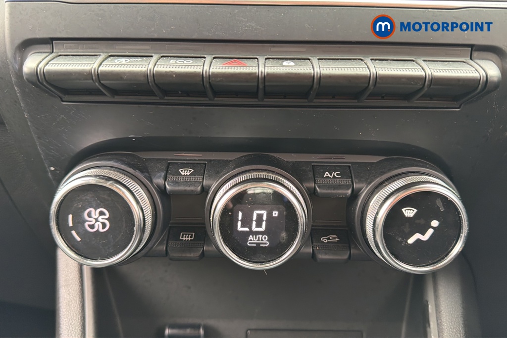 Renault Captur Evolution Manual Petrol SUV - Stock Number (1642165) - 12th supplementary image