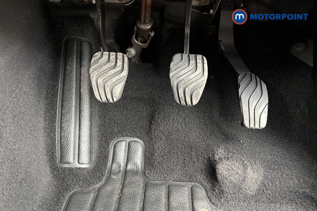 Renault Captur Evolution Manual Petrol SUV - Stock Number (1642165) - 24th supplementary image