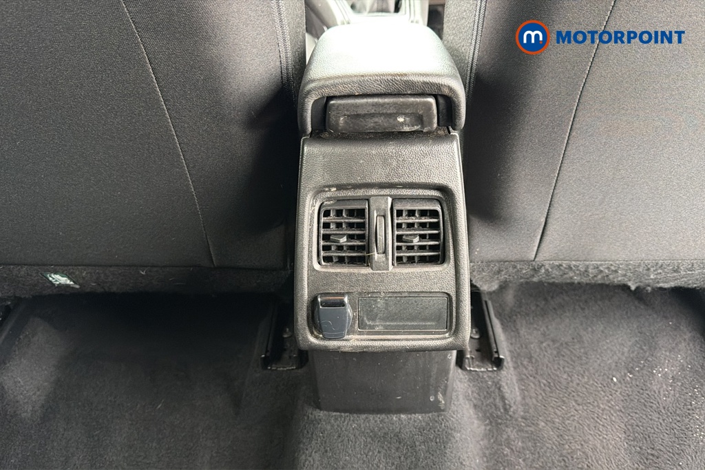 Renault Captur Evolution Manual Petrol SUV - Stock Number (1642165) - 28th supplementary image