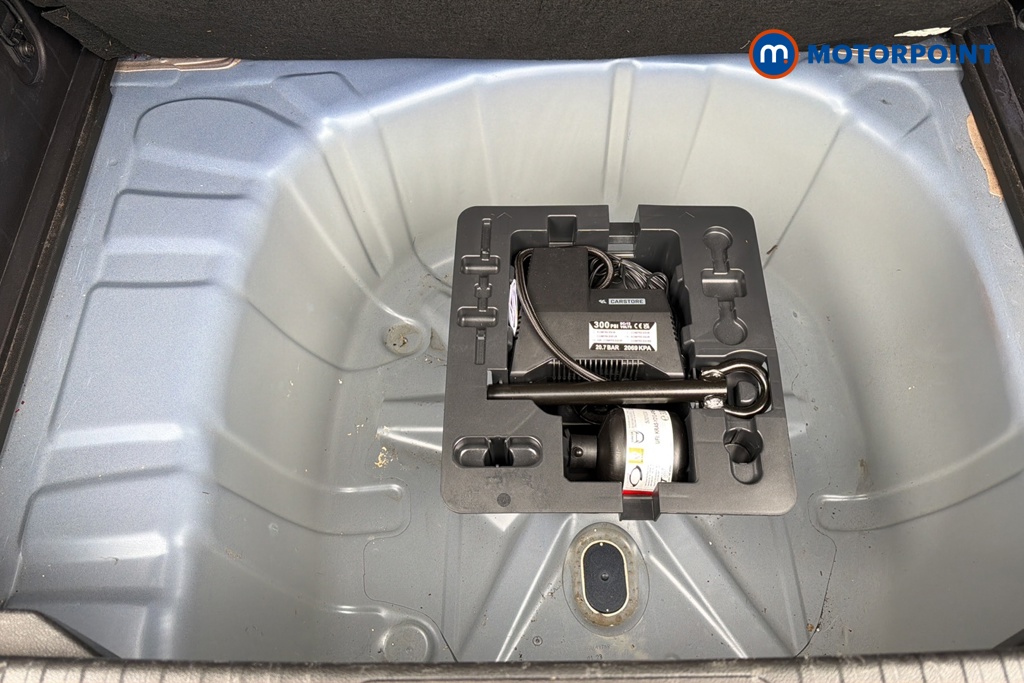 Renault Captur Evolution Manual Petrol SUV - Stock Number (1642165) - 33rd supplementary image