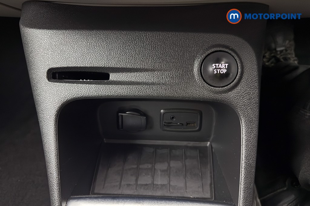 Renault Captur Gt Line Manual Diesel SUV - Stock Number (1624426) - 14th supplementary image