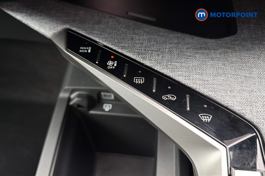 Peugeot 3008 GT Automatic Petrol SUV - Stock Number (1628957) - 32nd supplementary image